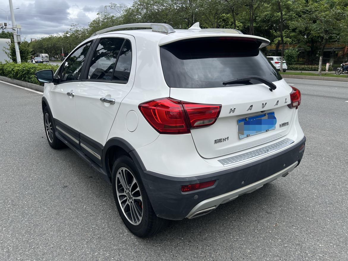 Haval H1 2016 thumb 2