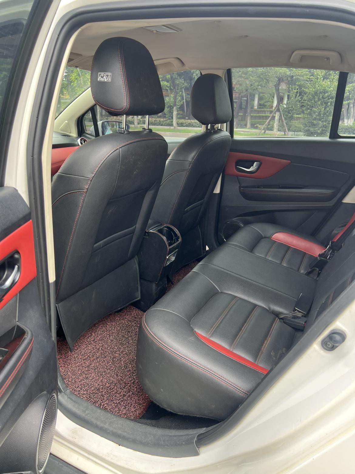 Haval H1 2016 thumb 9