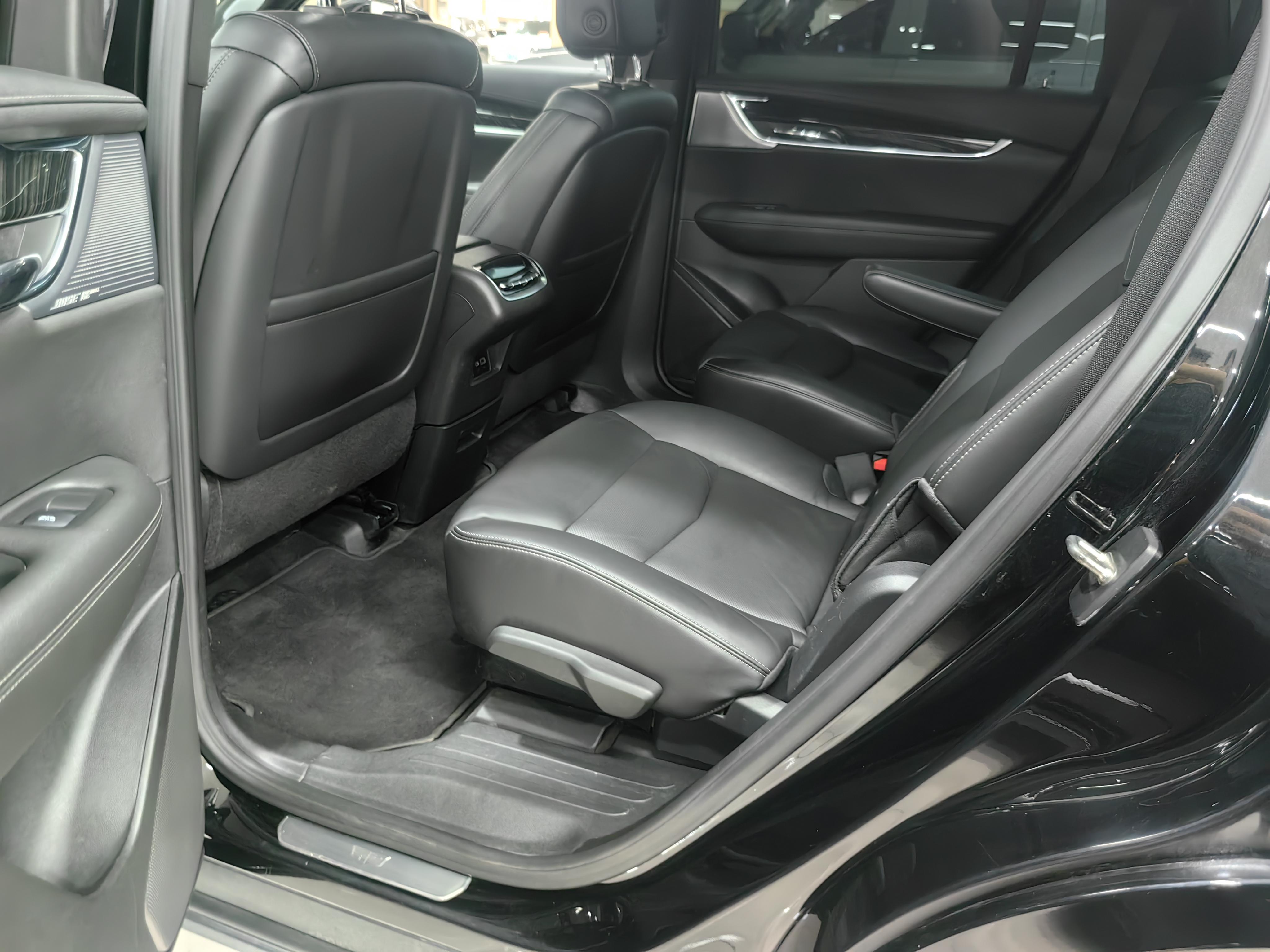 Cadillac XT6 2020 thumb 11