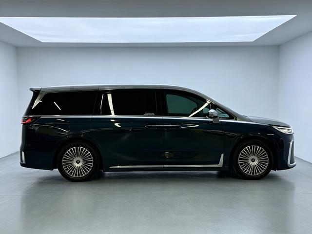 Voyah PHEV 2025 thumb 6