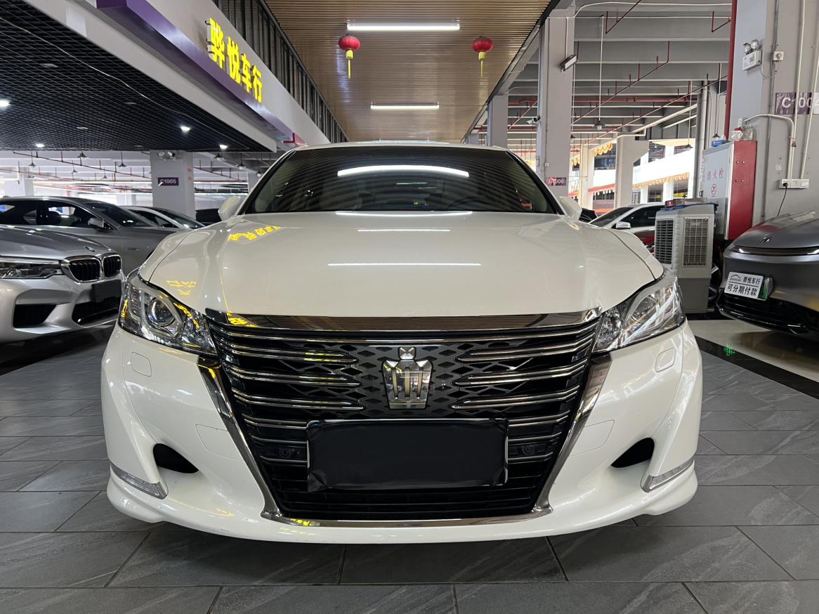 Toyota Crown 2018 thumb 11