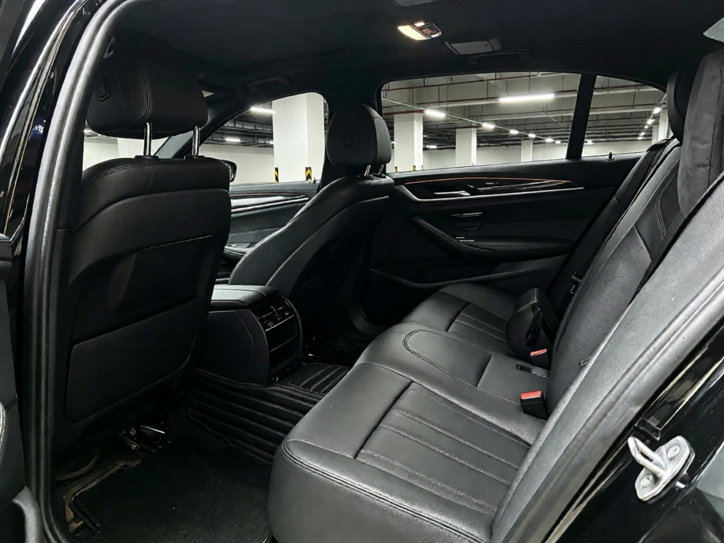 BMW 5 серии 2018 thumb 7