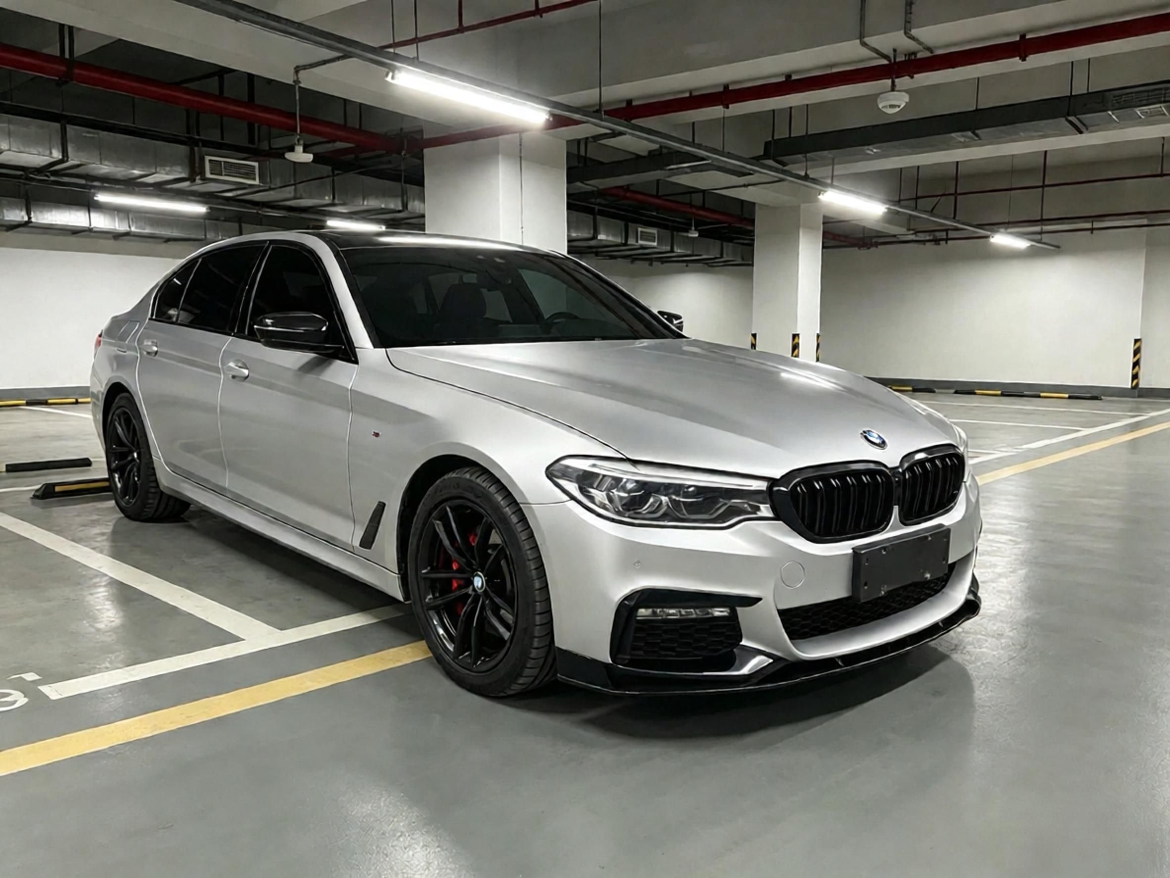 BMW 5 серии 2018 thumb 11