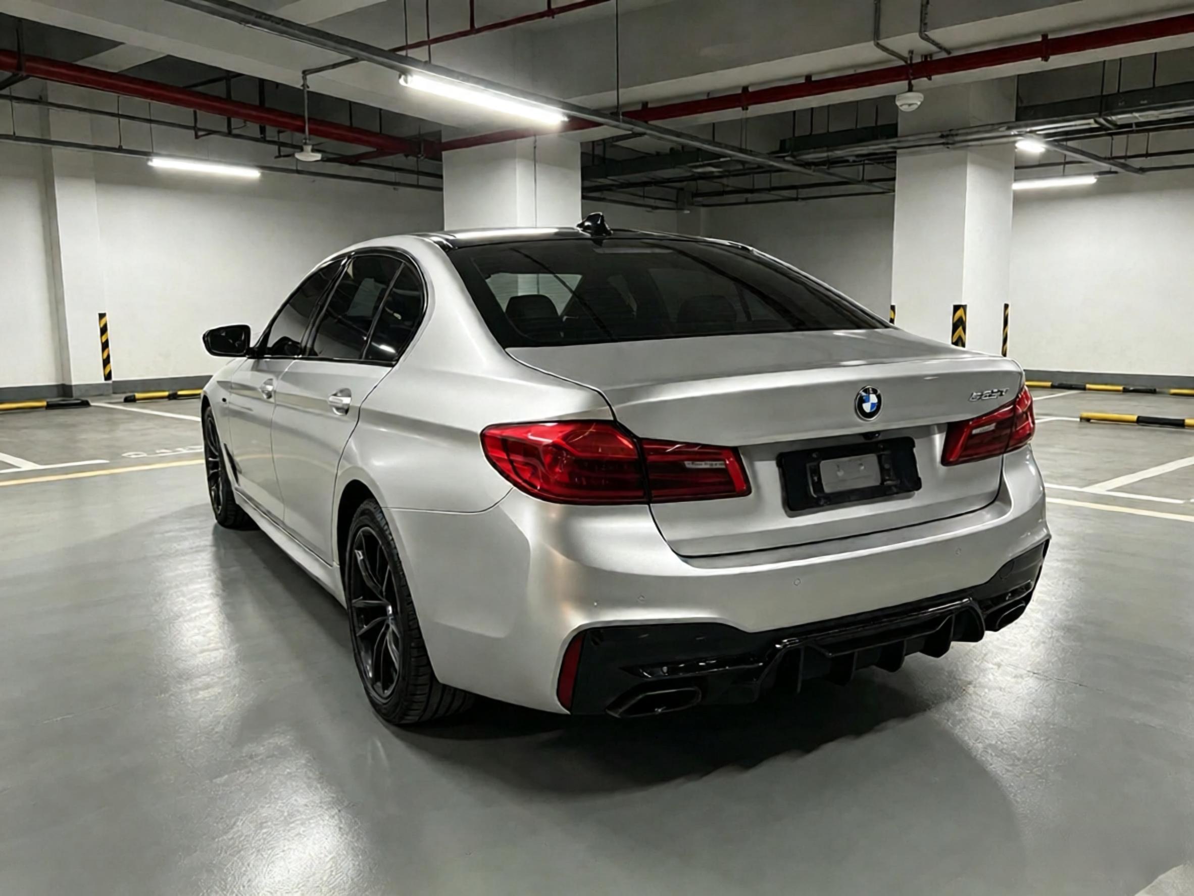 BMW 5 серии 2018 thumb 12