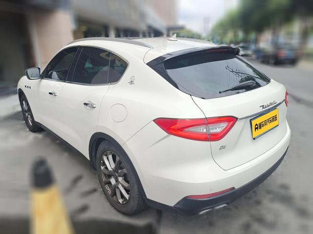 Maserati Levante 2019 thumb 2