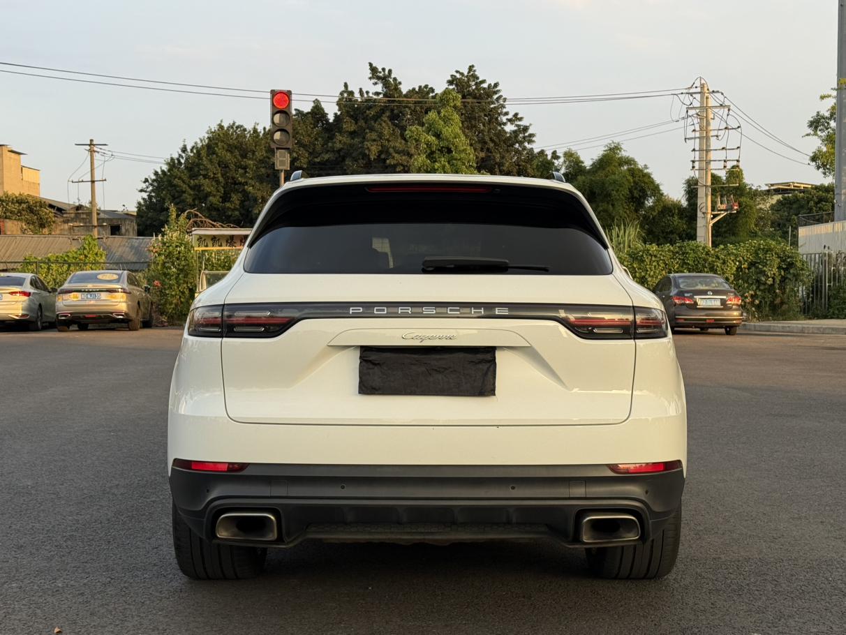 Porsche Cayenne 2018 thumb 4