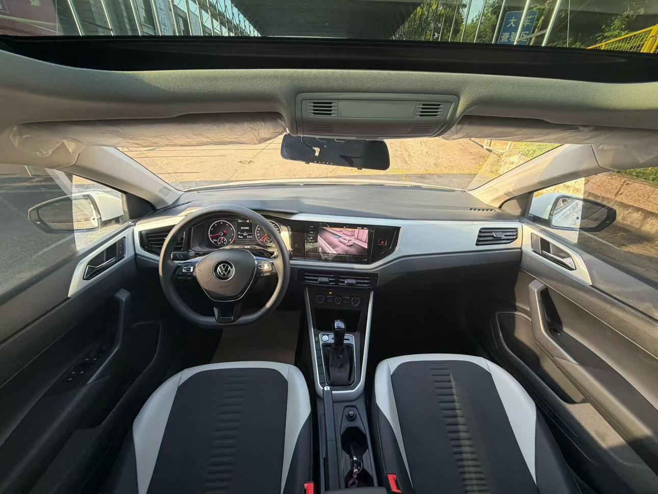 Volkswagen Polo 2021 thumb 4