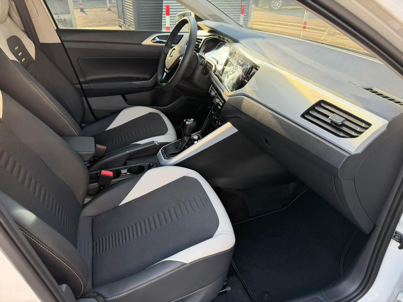 Volkswagen Polo 2021 thumb 7