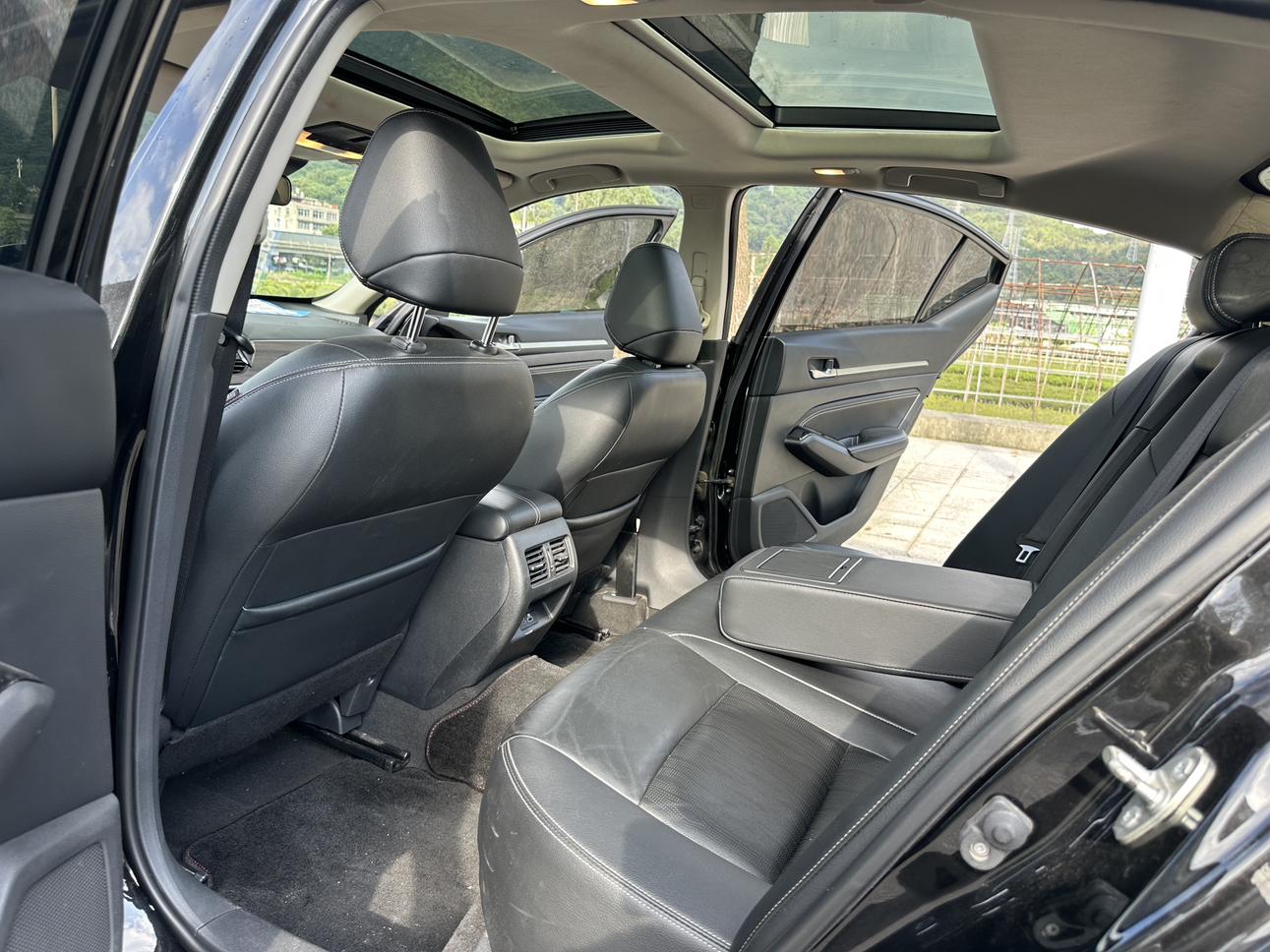 Nissan Altima 2021 thumb 9