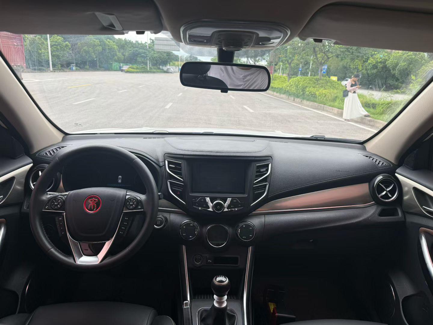 BYD Song 2017 thumb 5