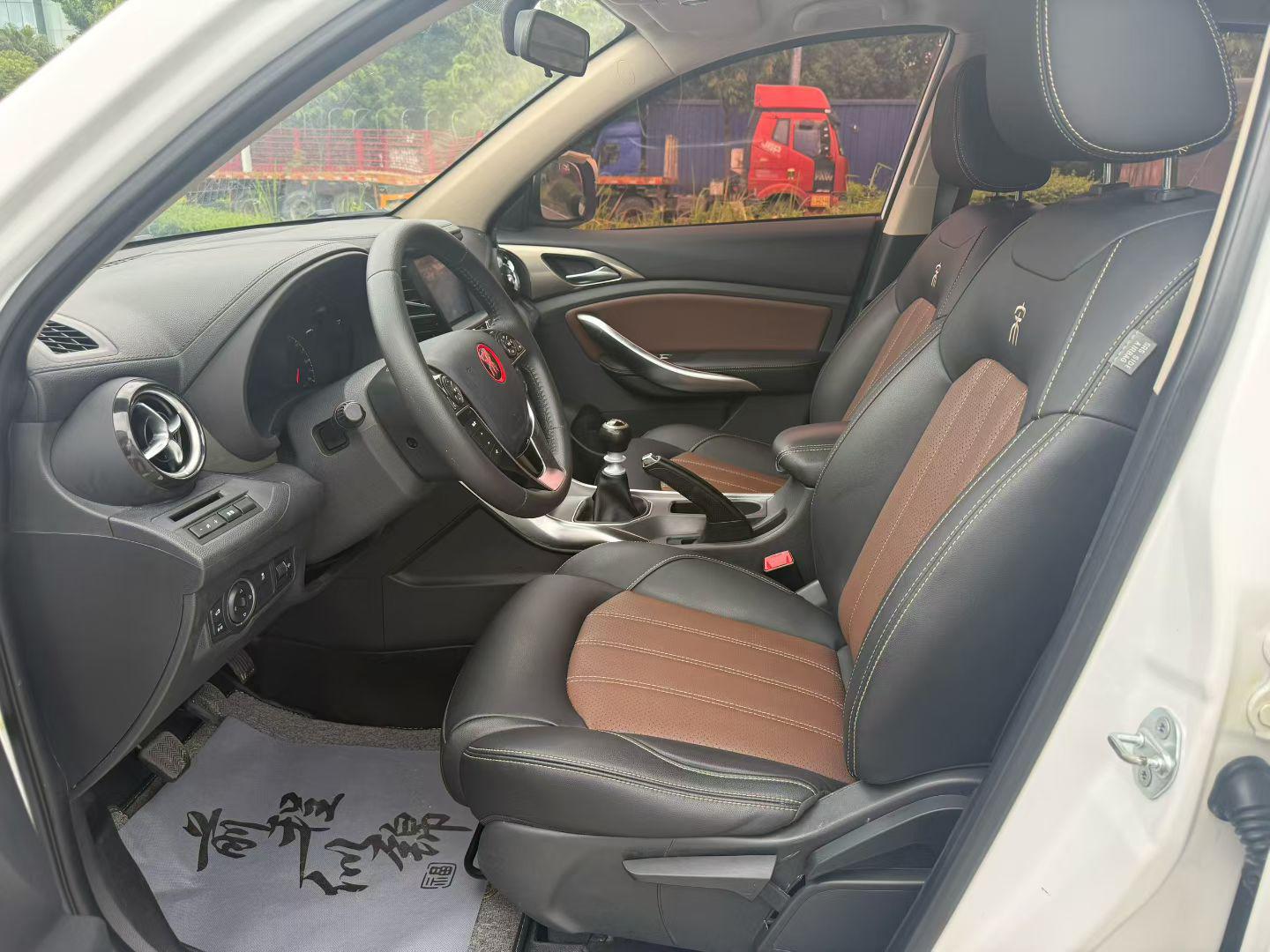 BYD Song 2017 thumb 6