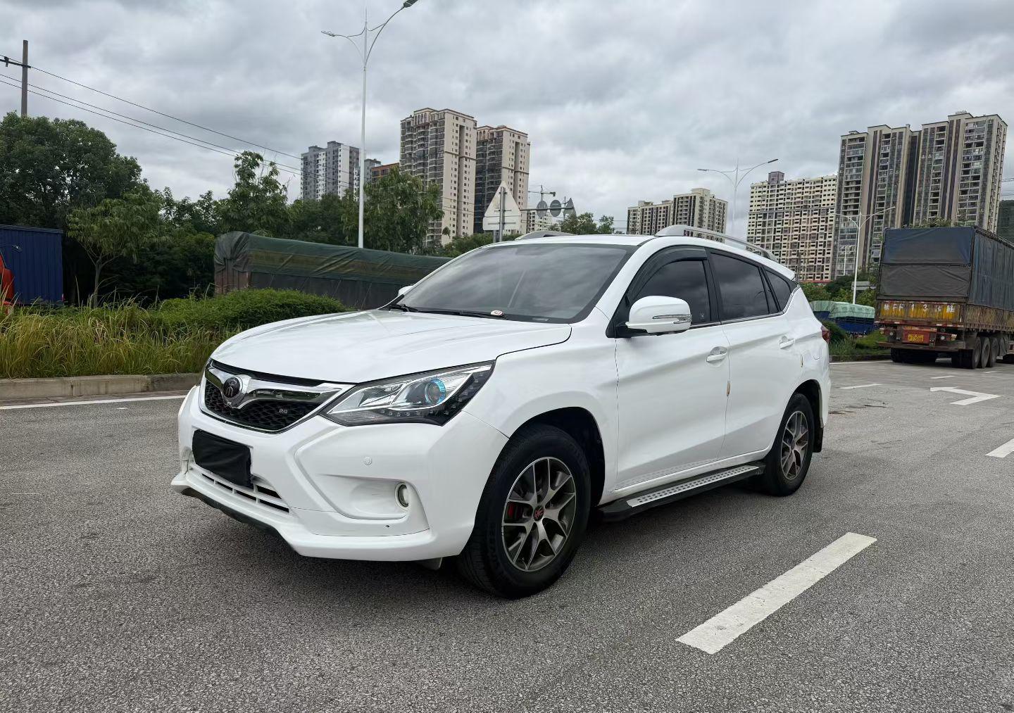 BYD Song 2017 thumb 8