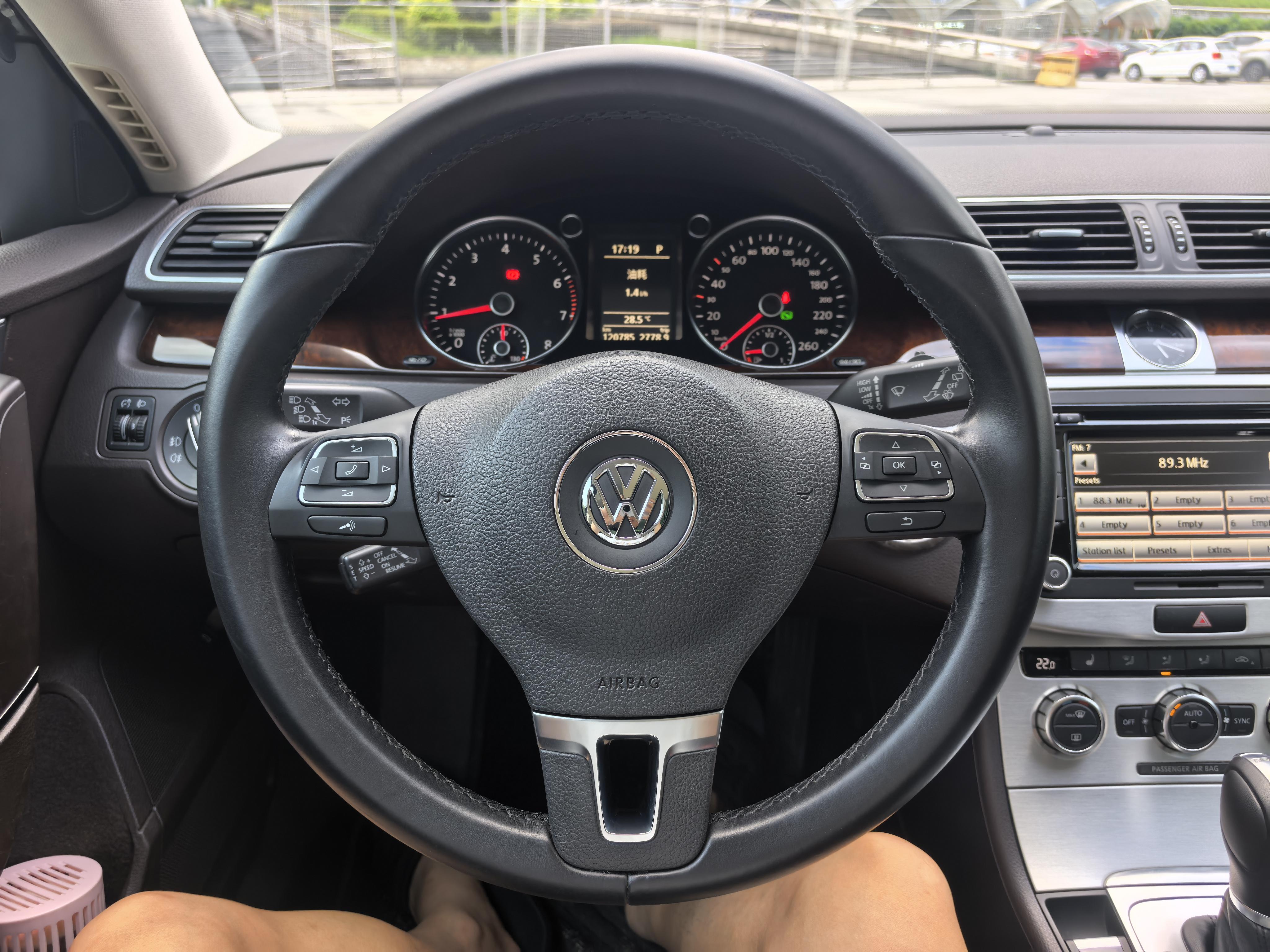 Volkswagen Magotan 2012 thumb 8