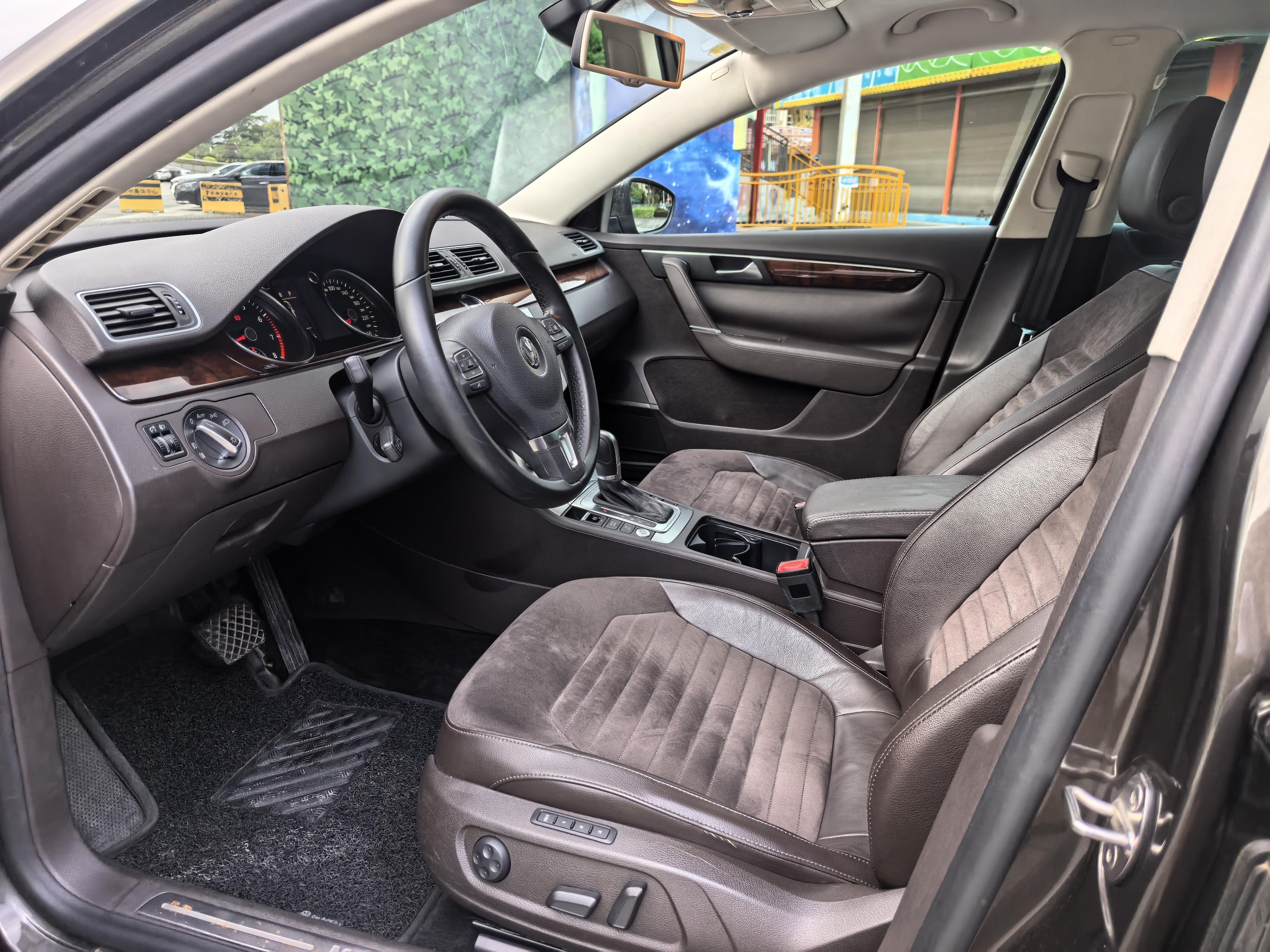Volkswagen Magotan 2012 thumb 11