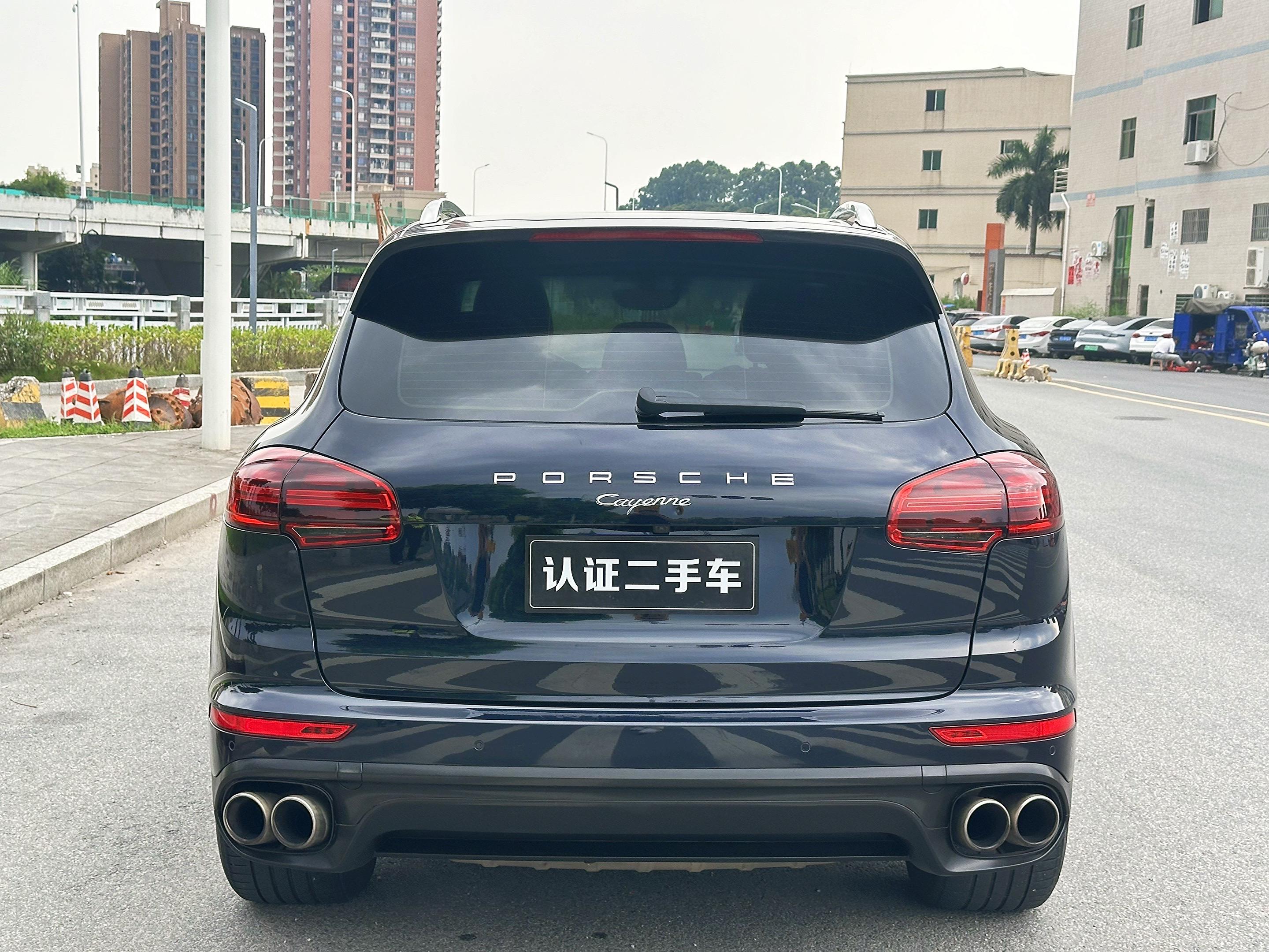 Porsche Cayenne 2016 thumb 4