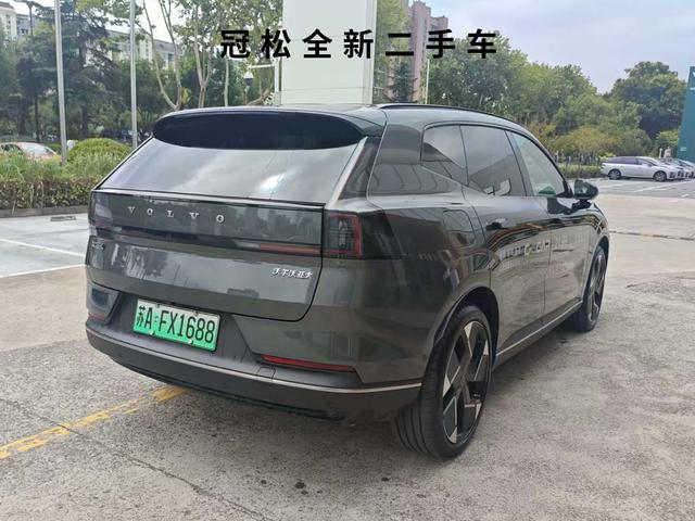 Volvo XC70 2026 thumb 3