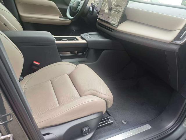 Volvo XC70 2026 thumb 6