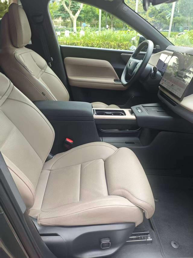 Volvo XC70 2026 thumb 11