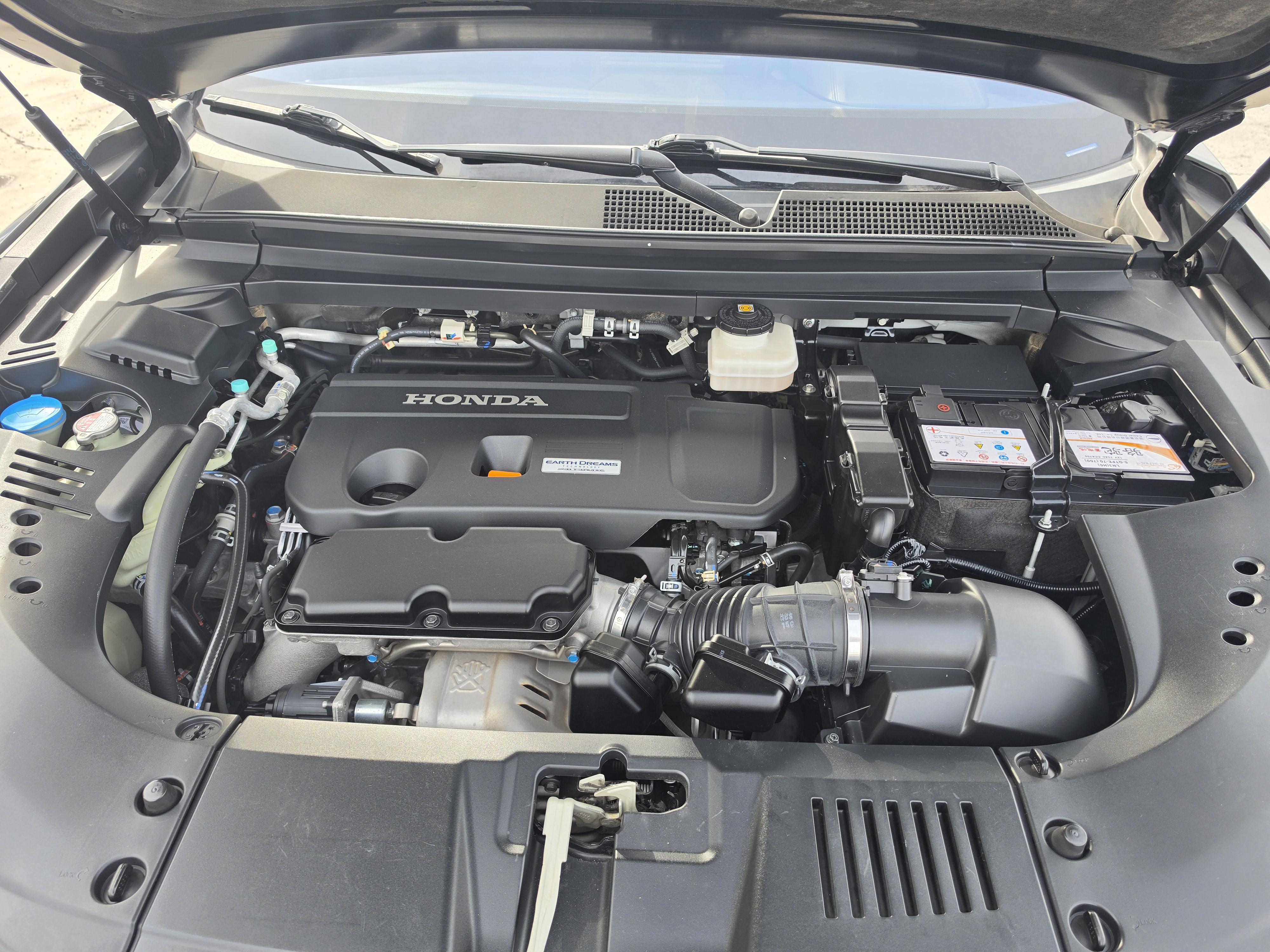 Honda UR-V 2017 thumb 5