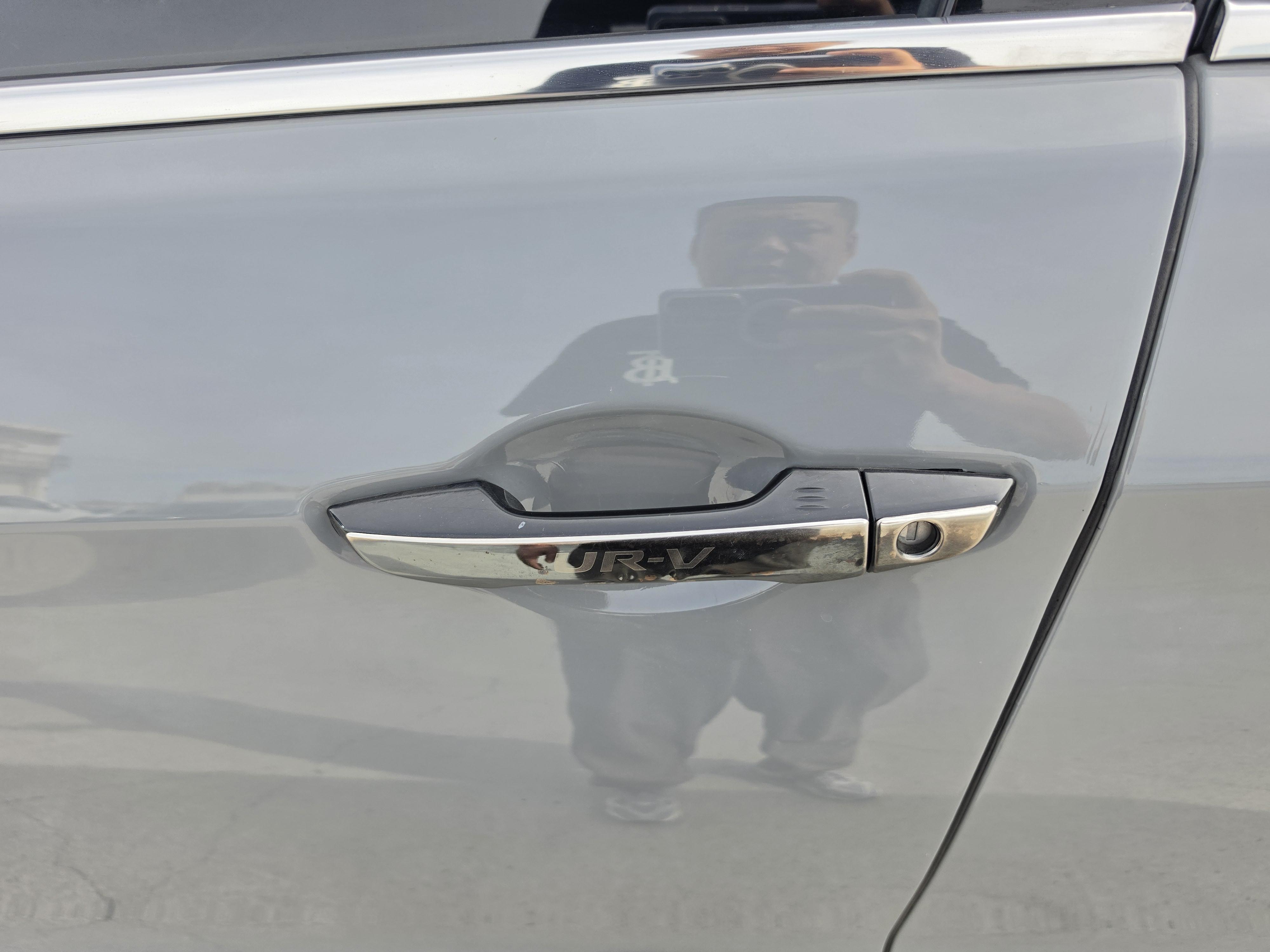 Honda UR-V 2017 thumb 11