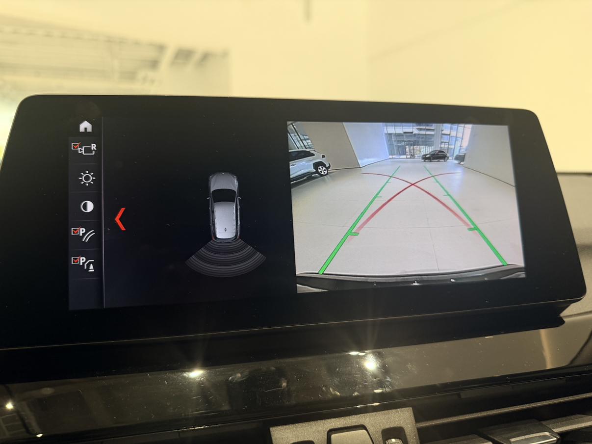 BMW X1 2021 thumb 12