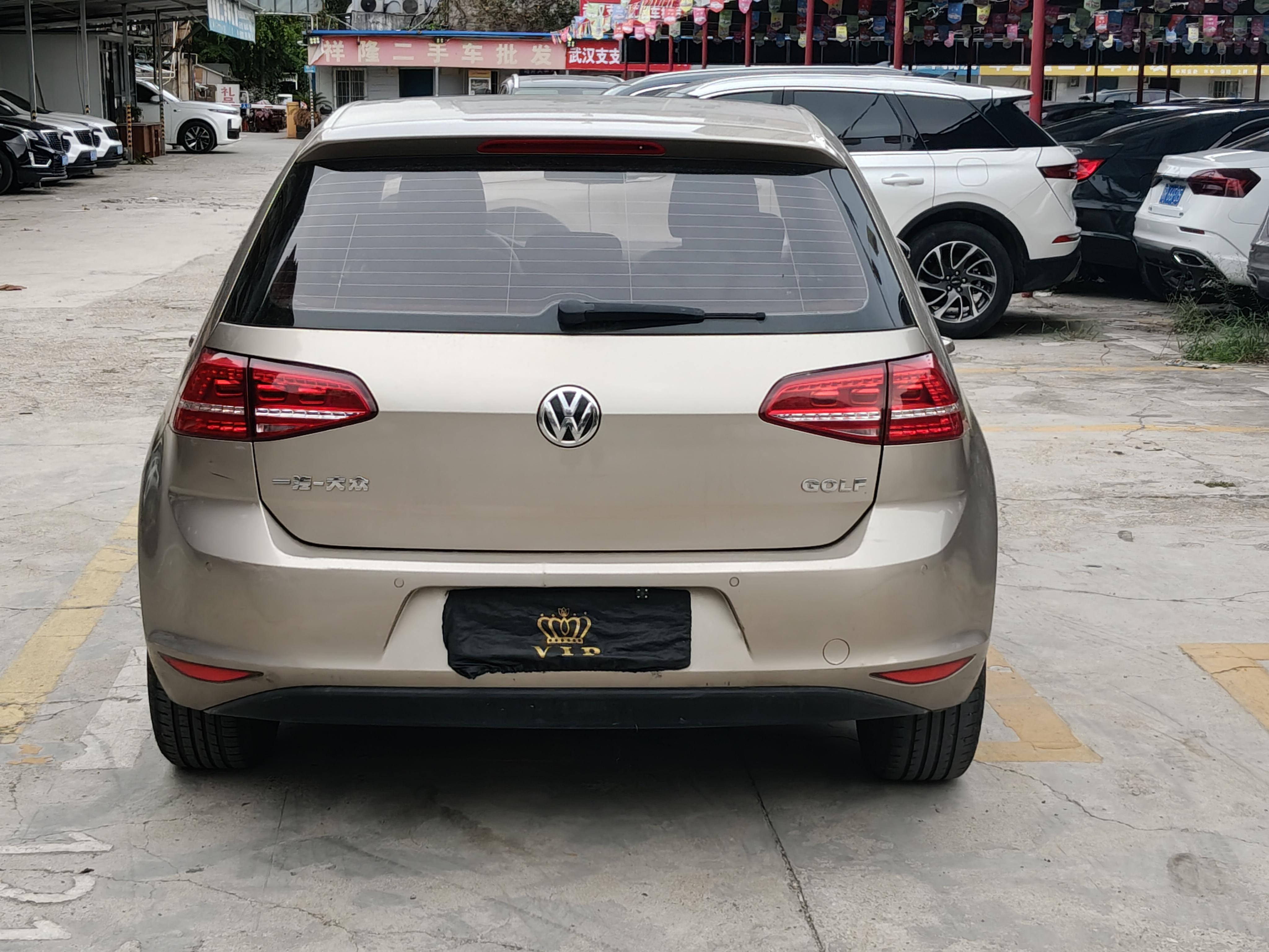 Volkswagen Golf Sportsvan 2015 thumb 3