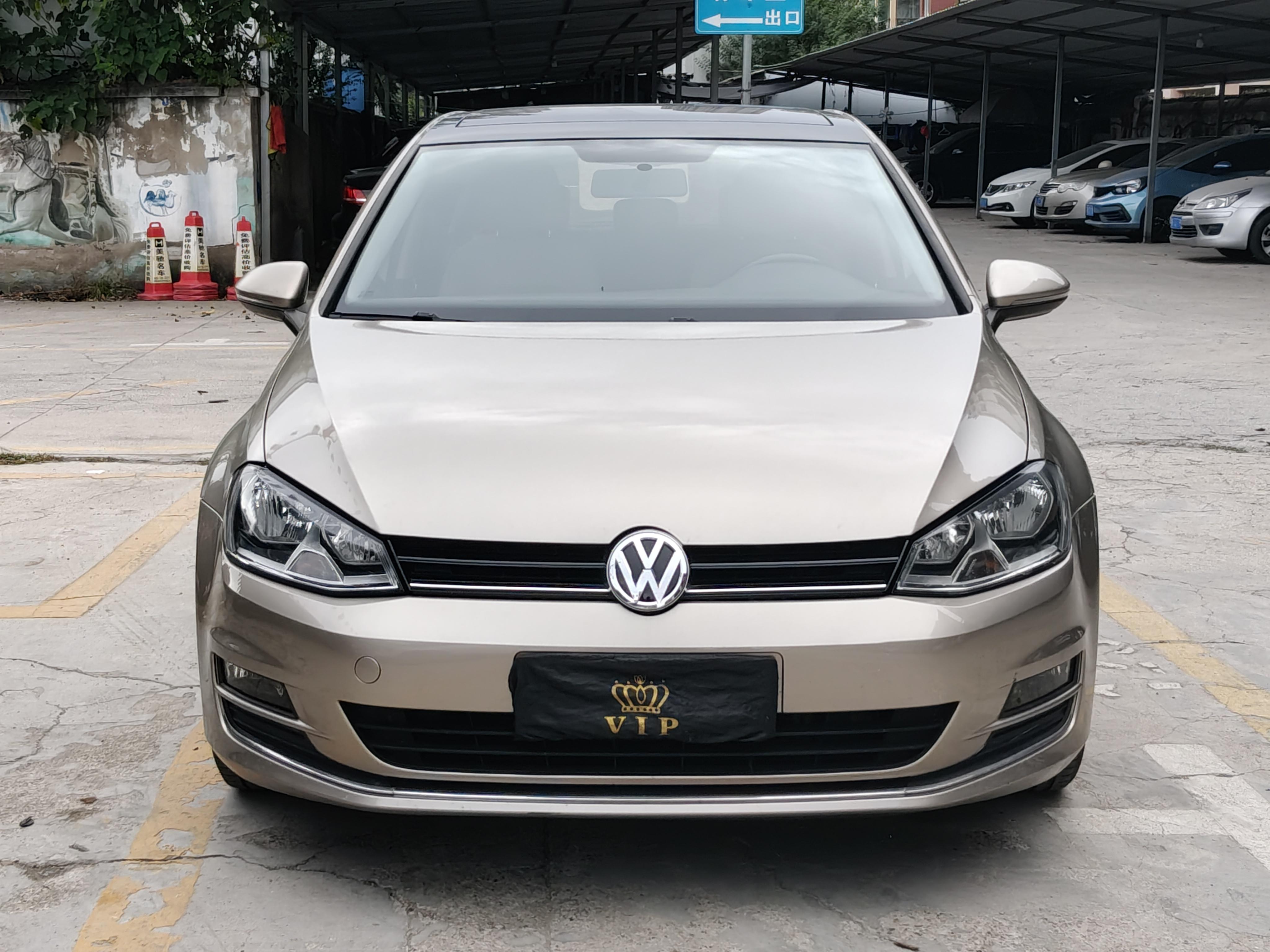 Volkswagen Golf Sportsvan 2015 thumb 11