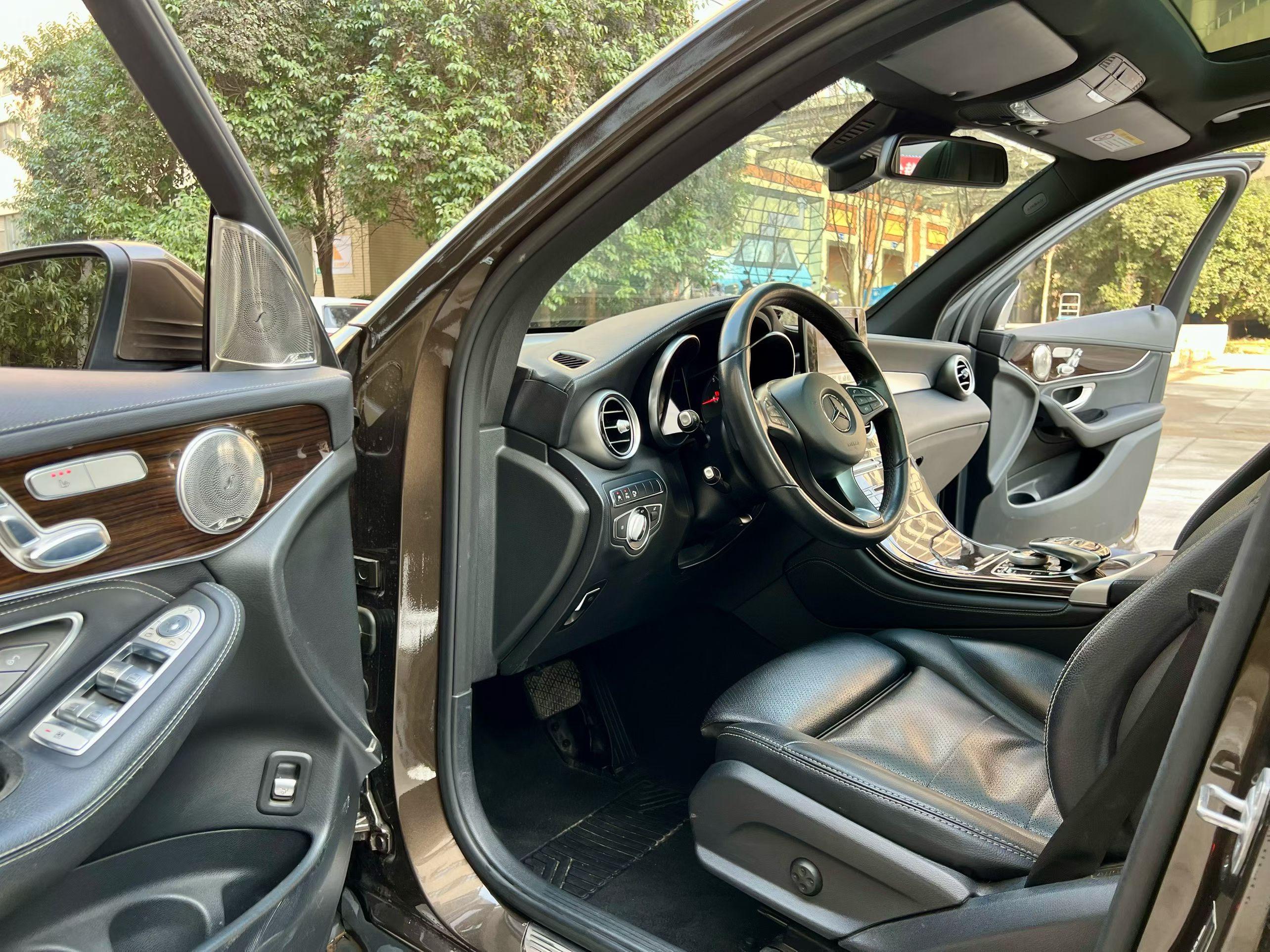 Mercedes-Benz GLC 2018 thumb 6