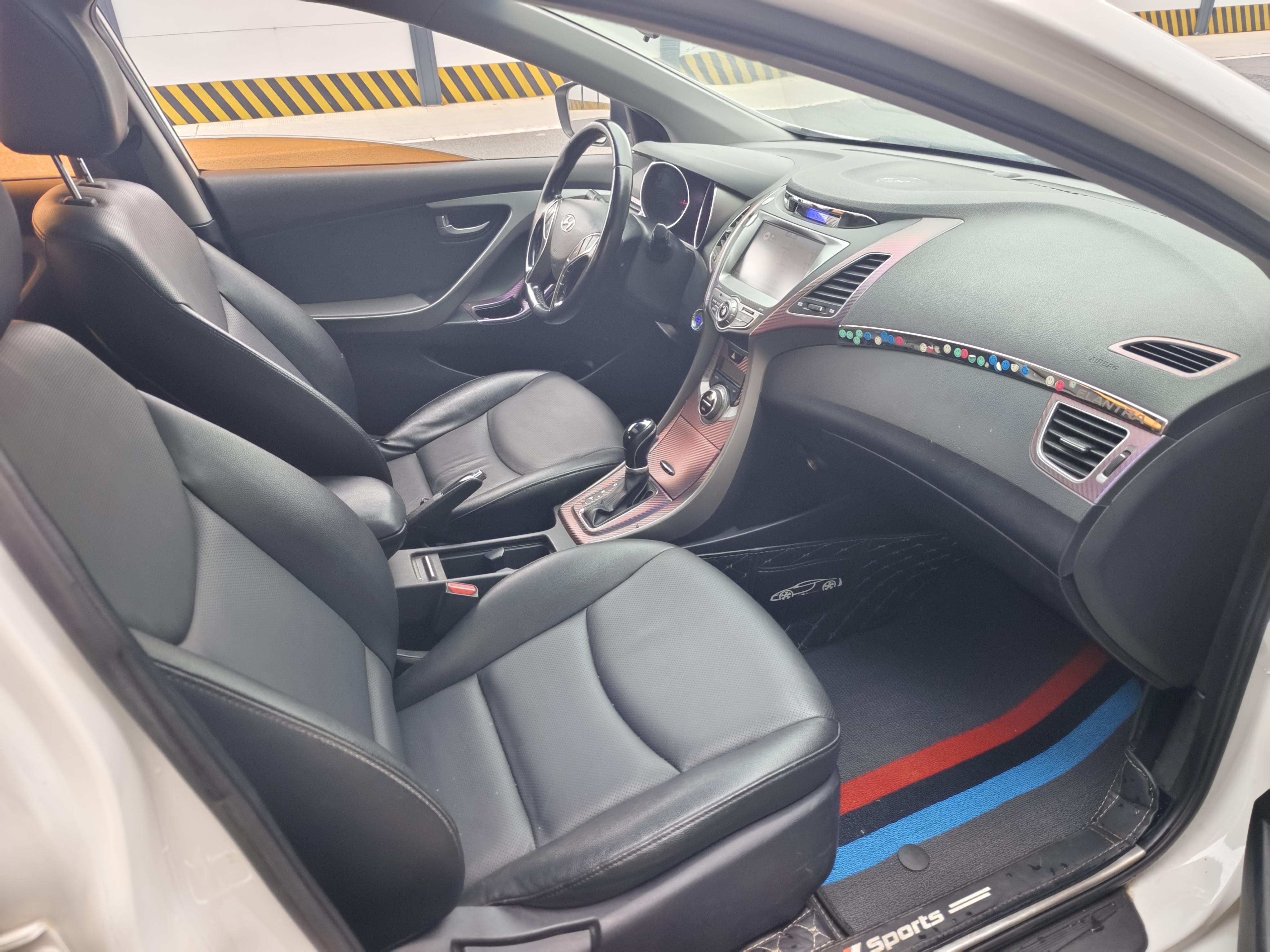 Hyundai Elantra 2015 thumb 6