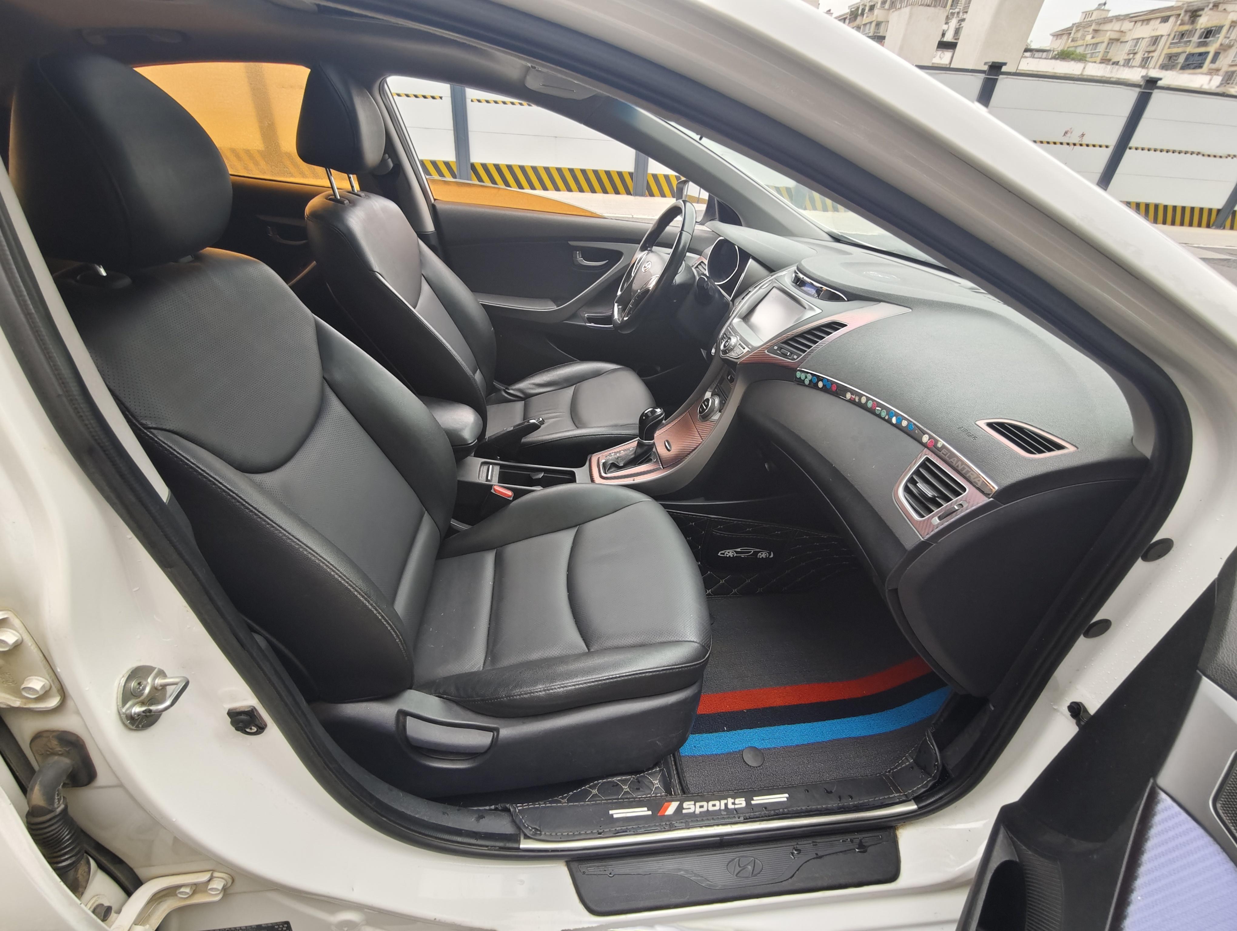 Hyundai Elantra 2015 thumb 10