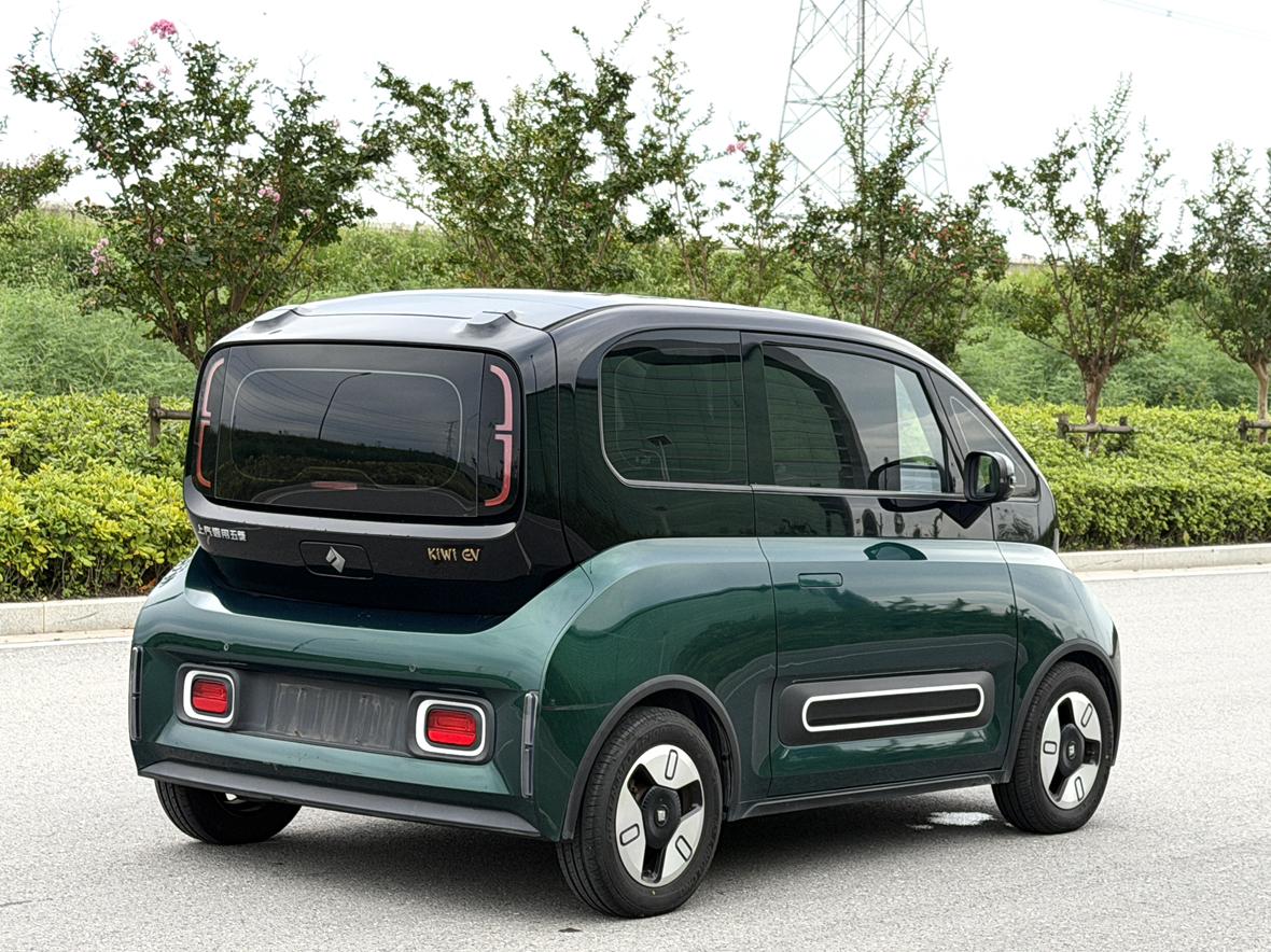 Baojun Kiwi EV 2022 thumb 4