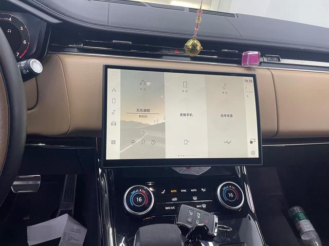 Land Rover Range Rover Sport 2023 thumb 4