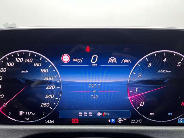 Mercedes-Benz E-Класс 2024 thumb 9