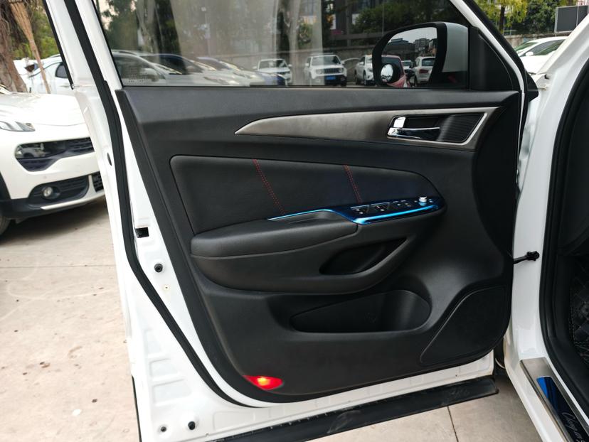 Changan CS75 2014 thumb 5