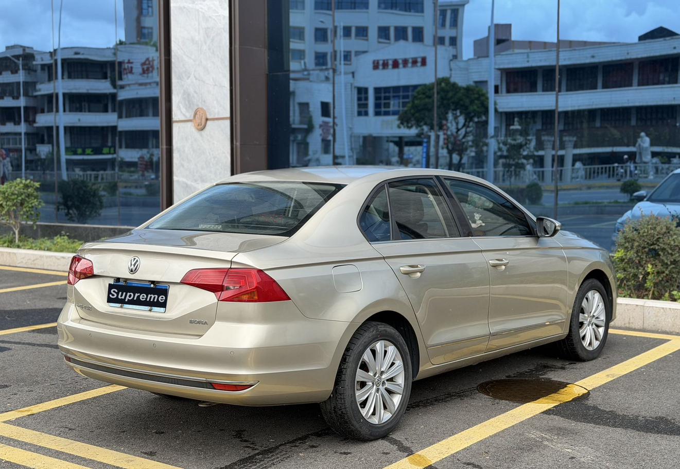 Volkswagen Bora 2018 thumb 4