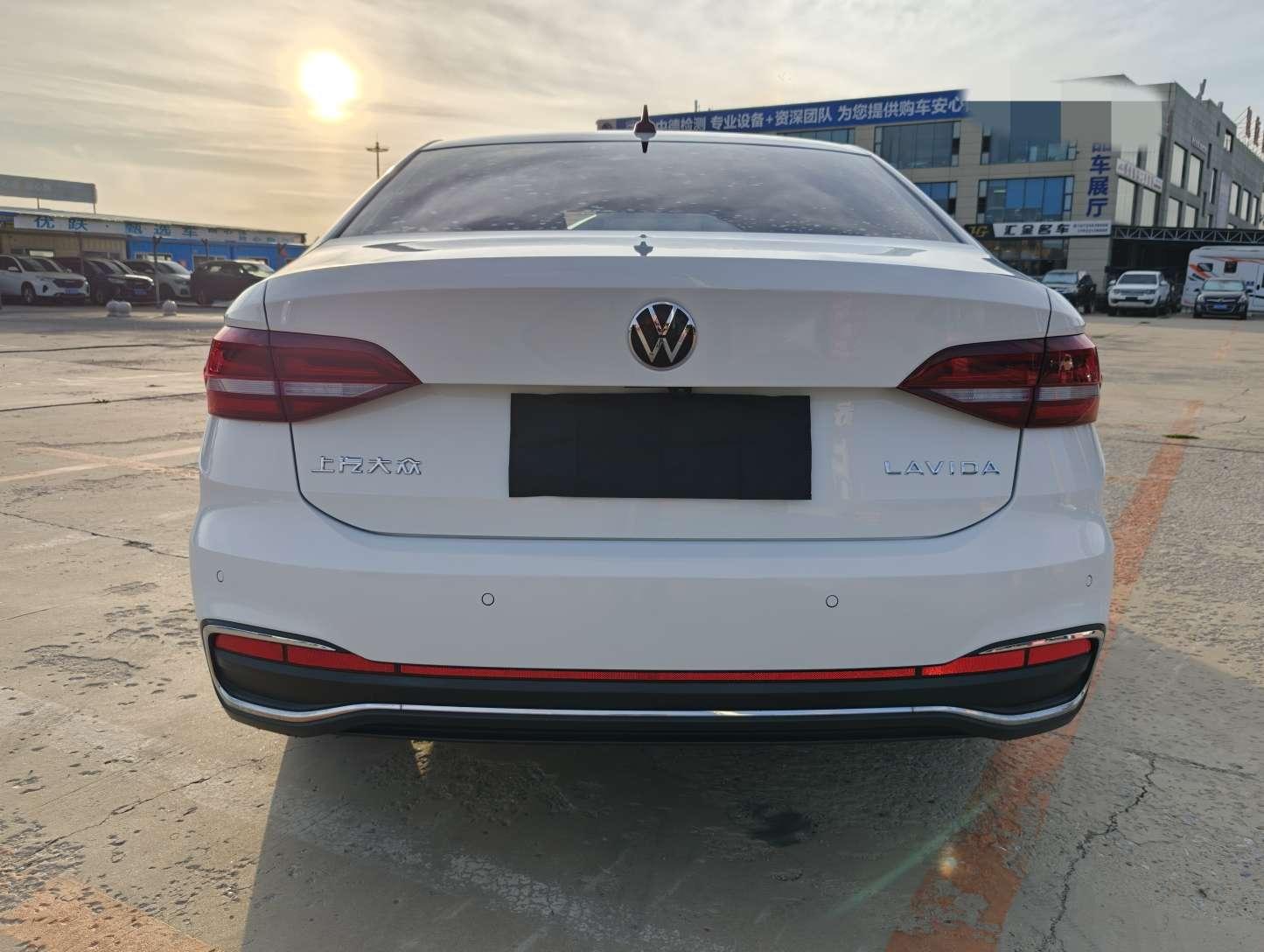 Volkswagen Lavida XR 2023 thumb 3