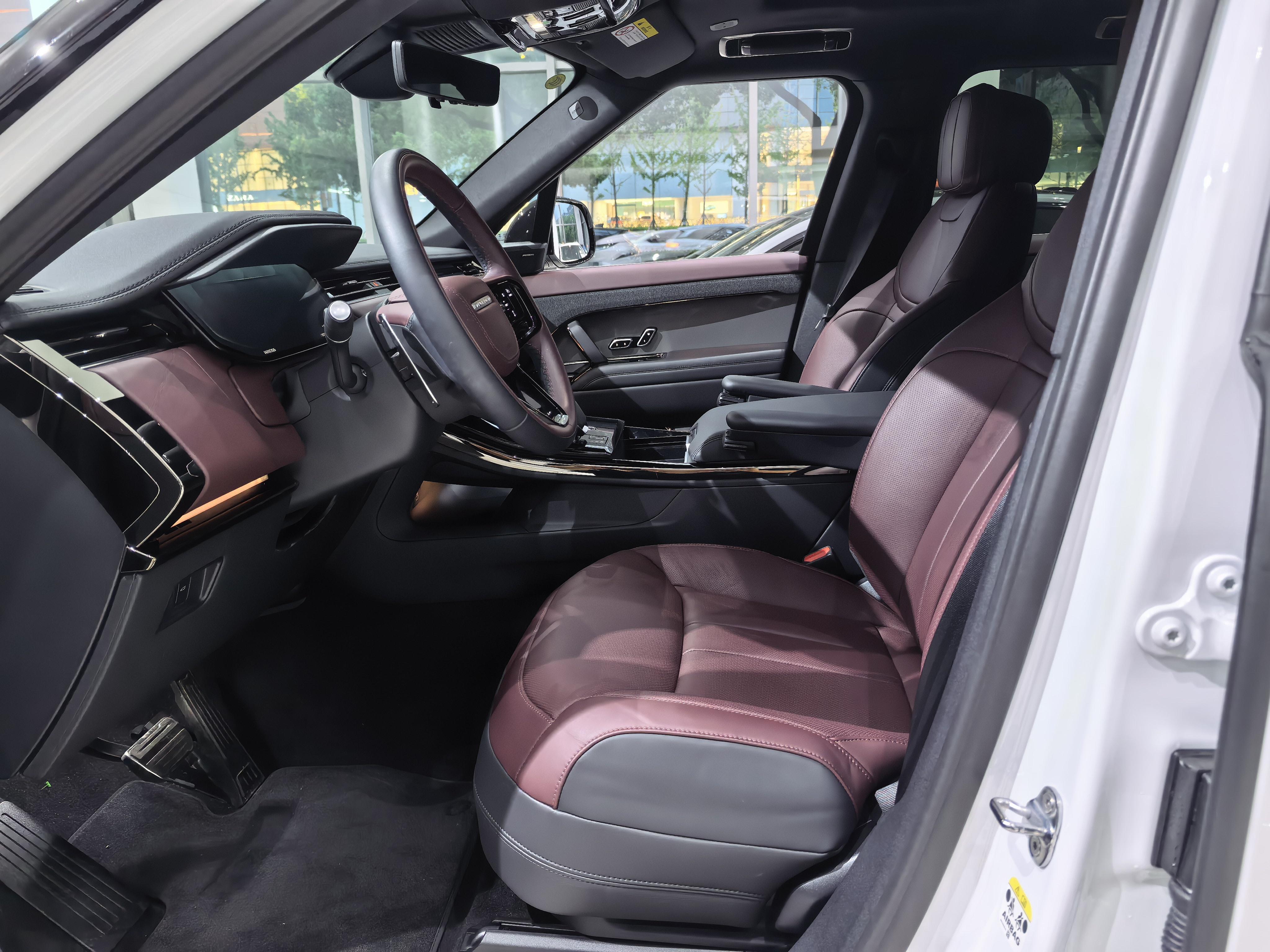 Land Rover Range Rover Sport 2025 thumb 7