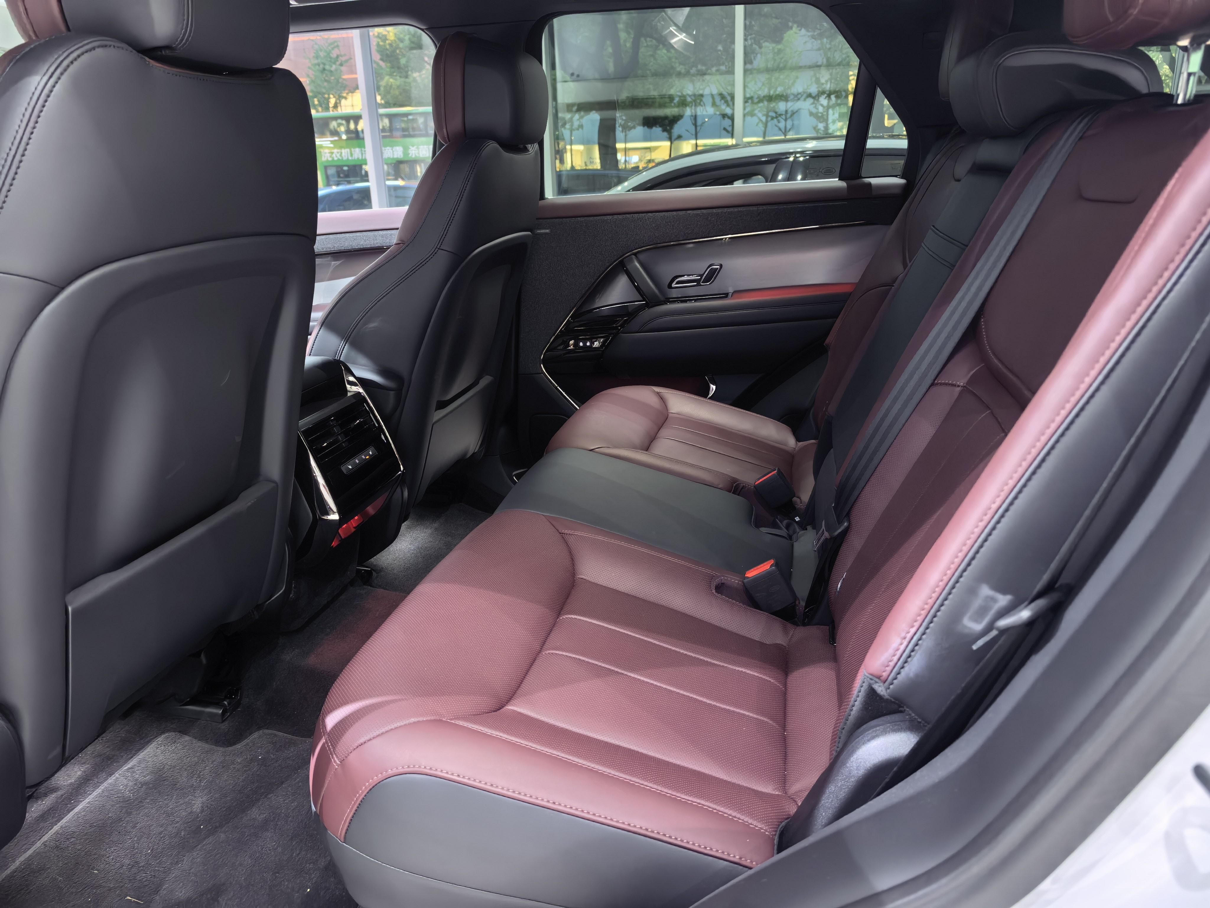 Land Rover Range Rover Sport 2025 thumb 8
