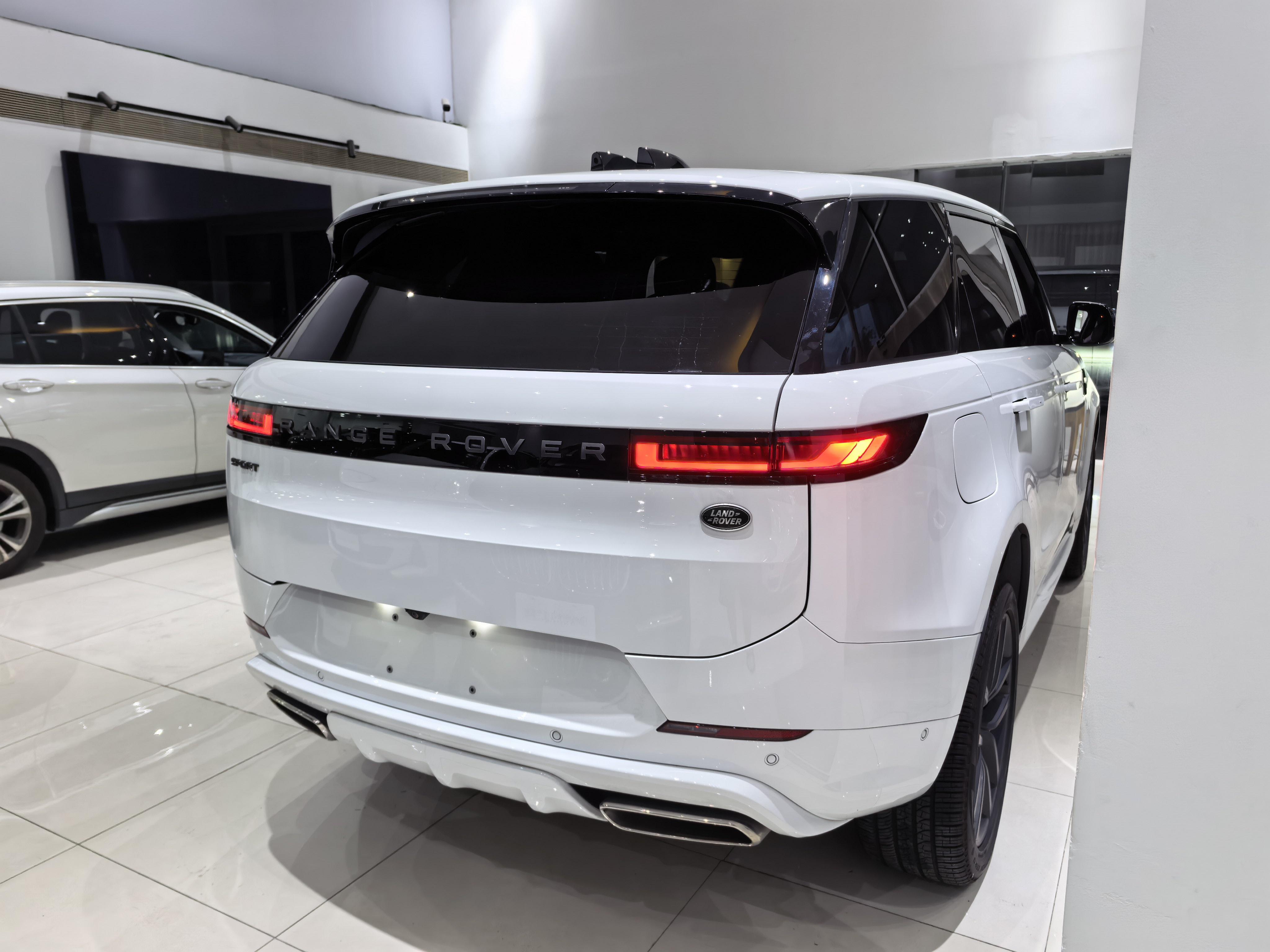 Land Rover Range Rover Sport 2025 thumb 10