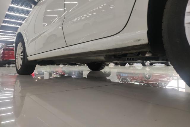 Volkswagen Polo 2016 thumb 3