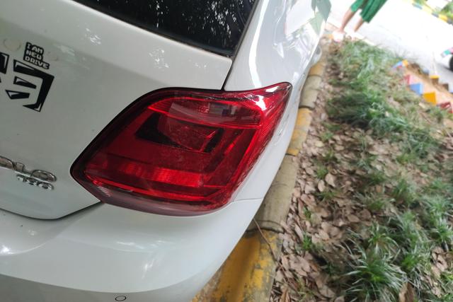 Volkswagen Polo 2016 thumb 5