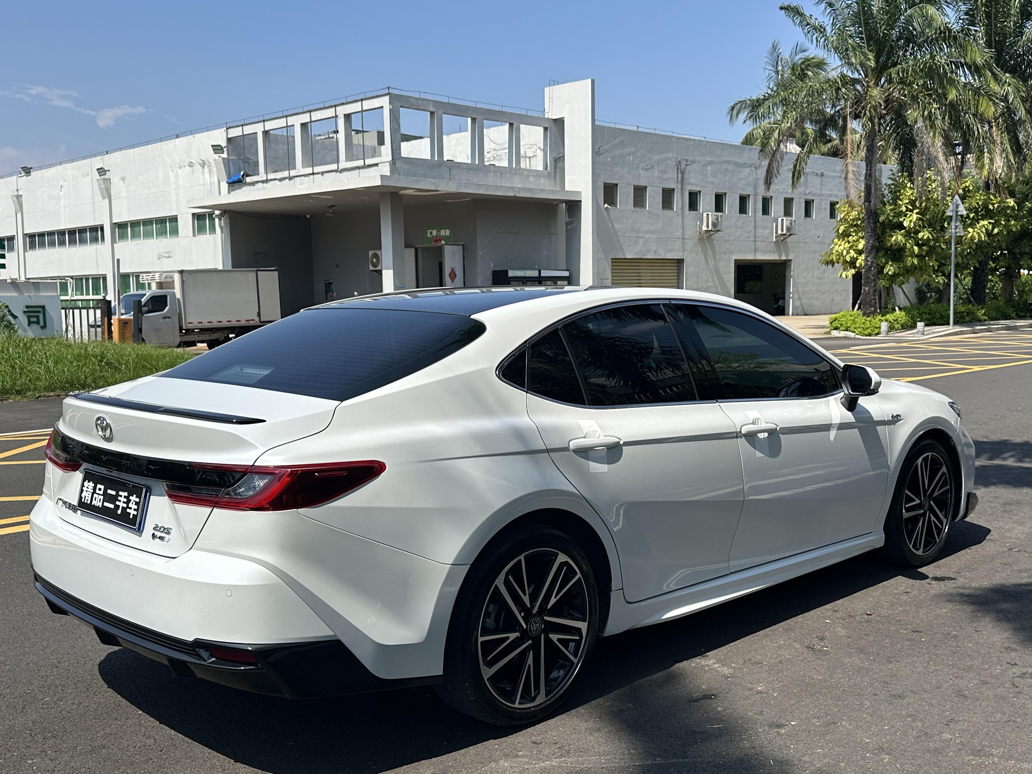 Toyota Camry 2024 thumb 4