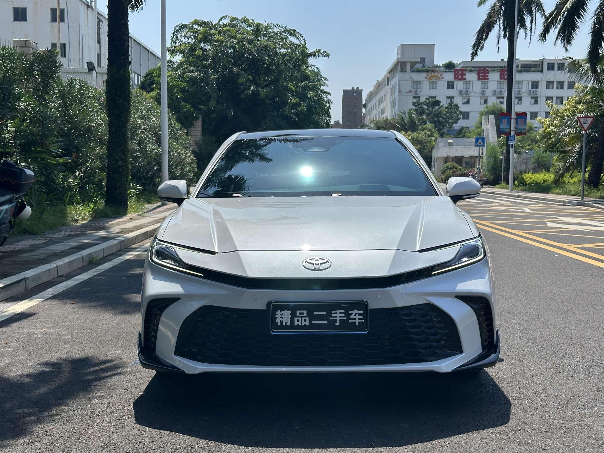 Toyota Camry 2024 thumb 9
