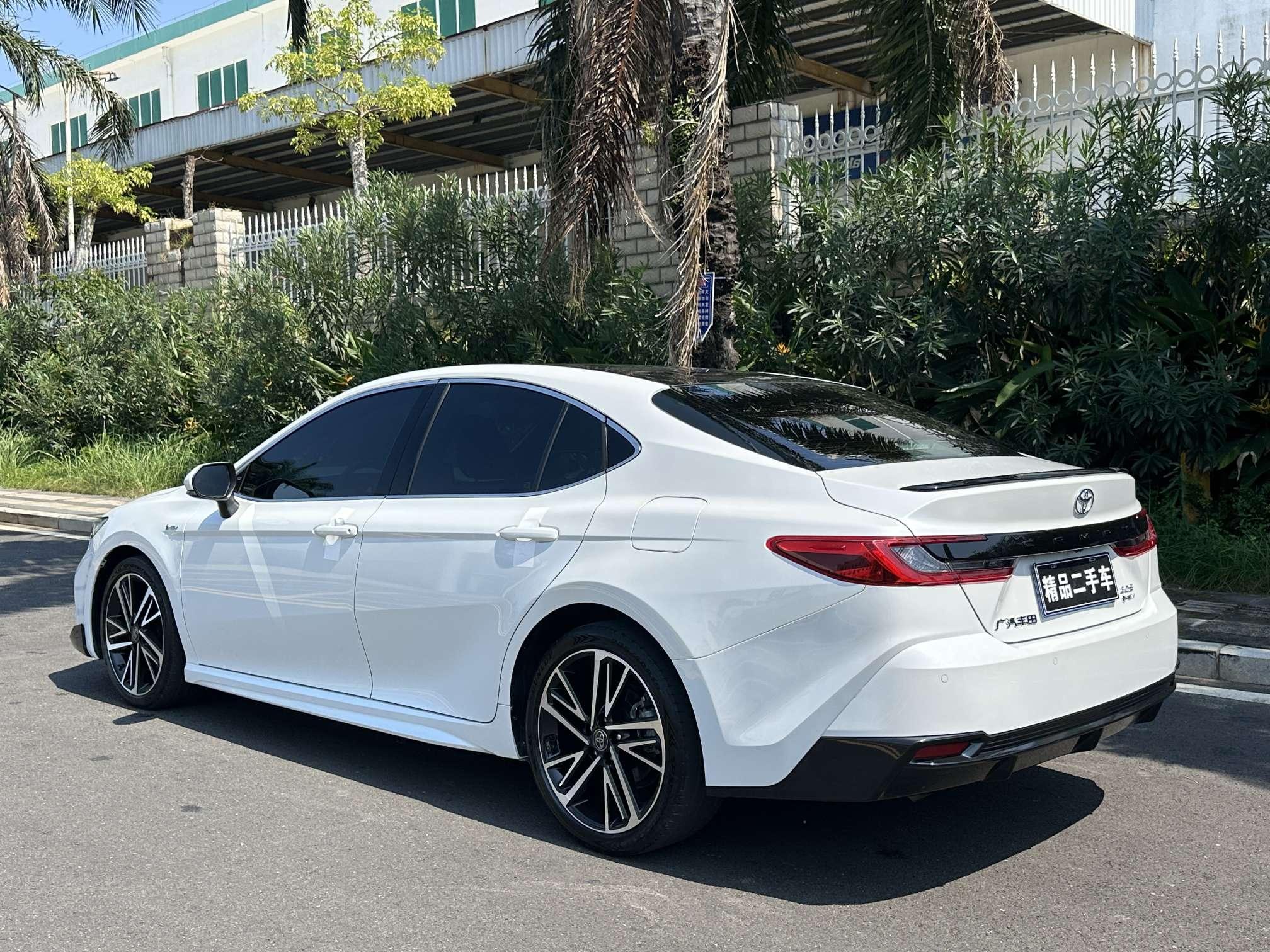 Toyota Camry 2024 thumb 11