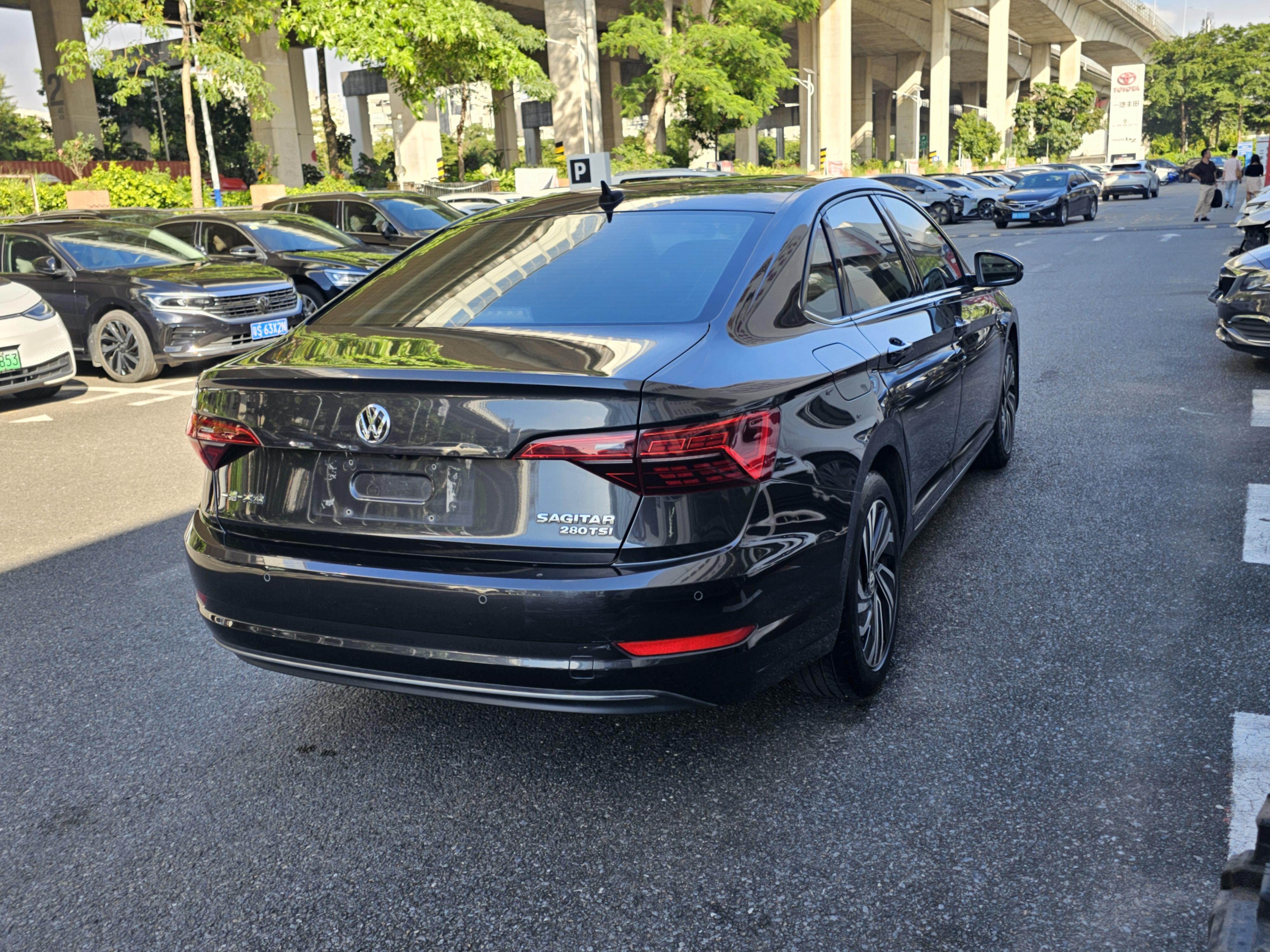 Volkswagen Sagitar 2022 thumb 4