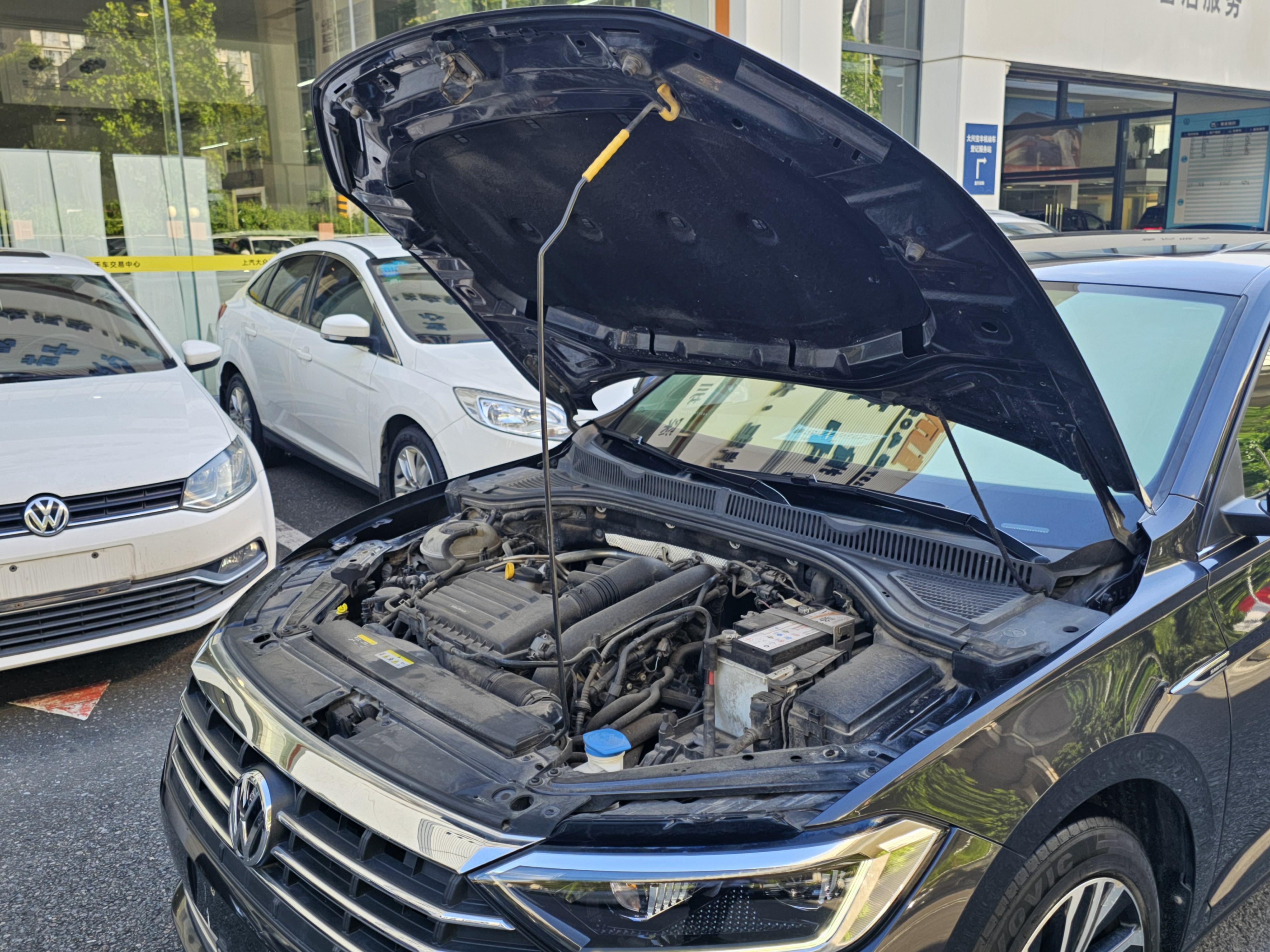 Volkswagen Sagitar 2022 thumb 11