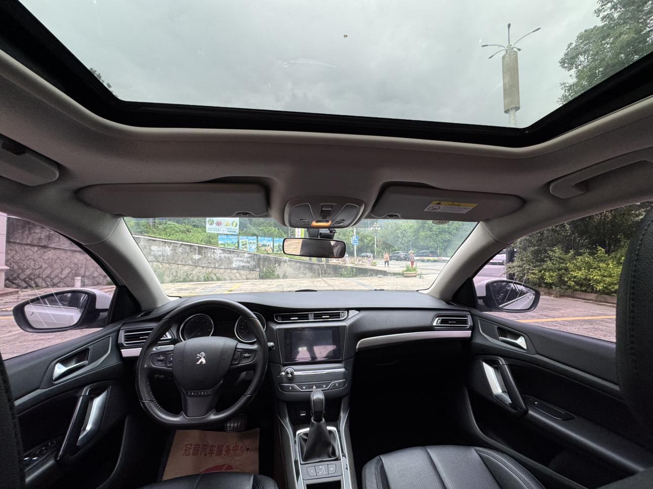 Peugeot 408 2015 thumb 11