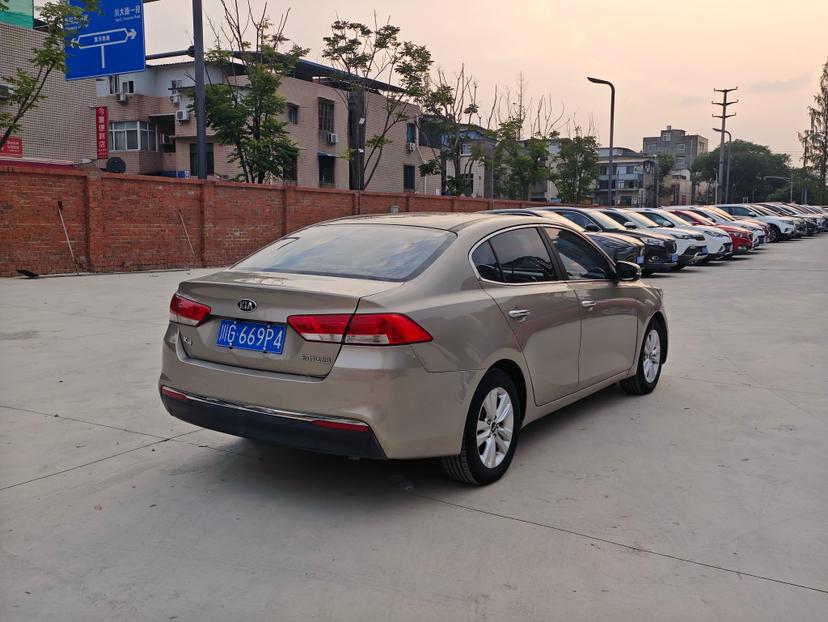 Kia K4 2014 thumb 4