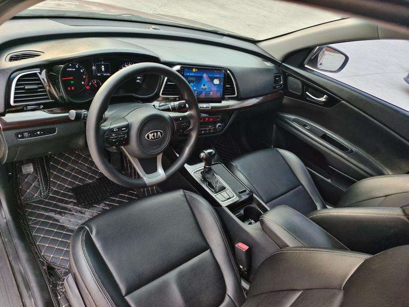 Kia K4 2014 thumb 8