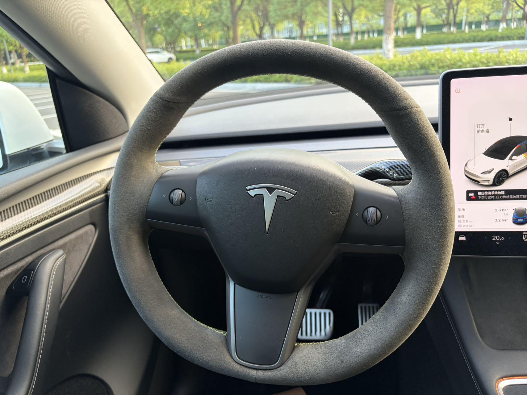 Tesla Model Y 2021 thumb 9